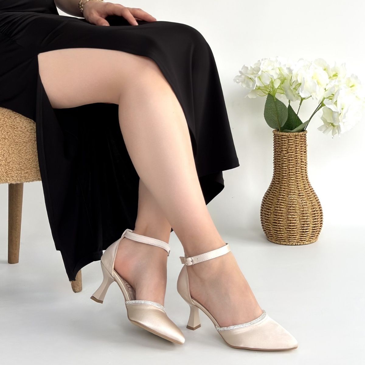 Mejja Bej Saten Topuklu Ayakkabı - Lisinya