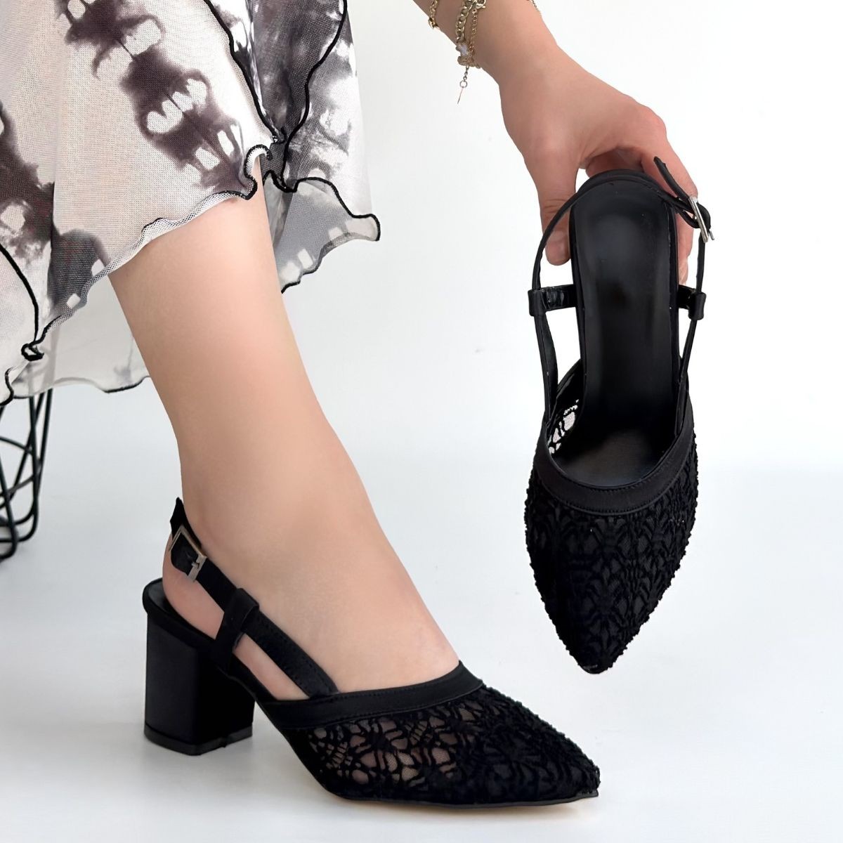 Poje Siyah Saten Tül Detaylı Topuklu Ayakkabı - Lisinya