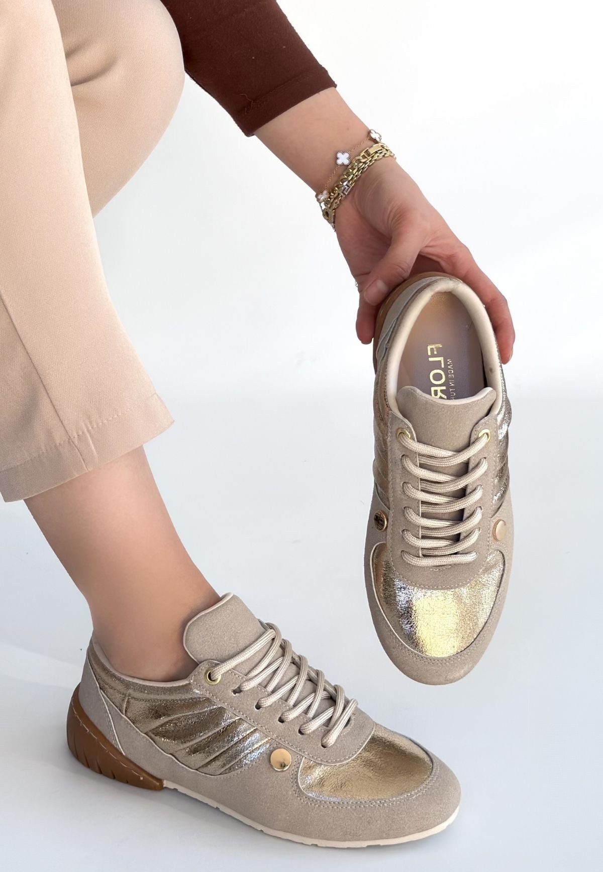 Jawen Bej Nubuk Gold Detaylı Spor Ayakkabı - Lisinya