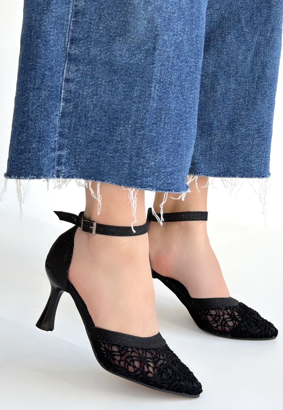 Weja Siyah Cilt Tül Detaylı Simli Topuklu Ayakkabı - Lisinya