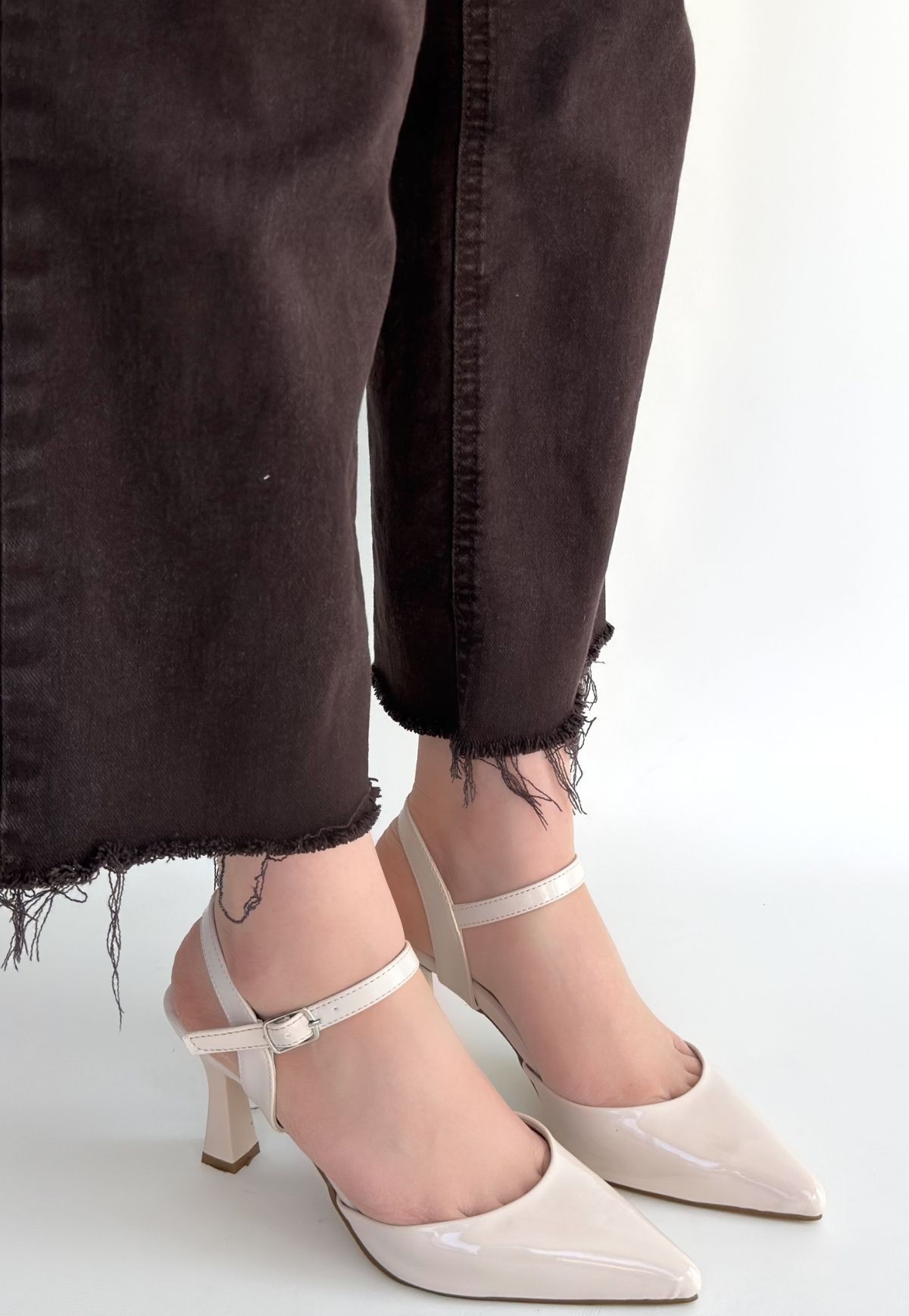 Suden Bej Rugan Topuklu Ayakkabı - Lisinya