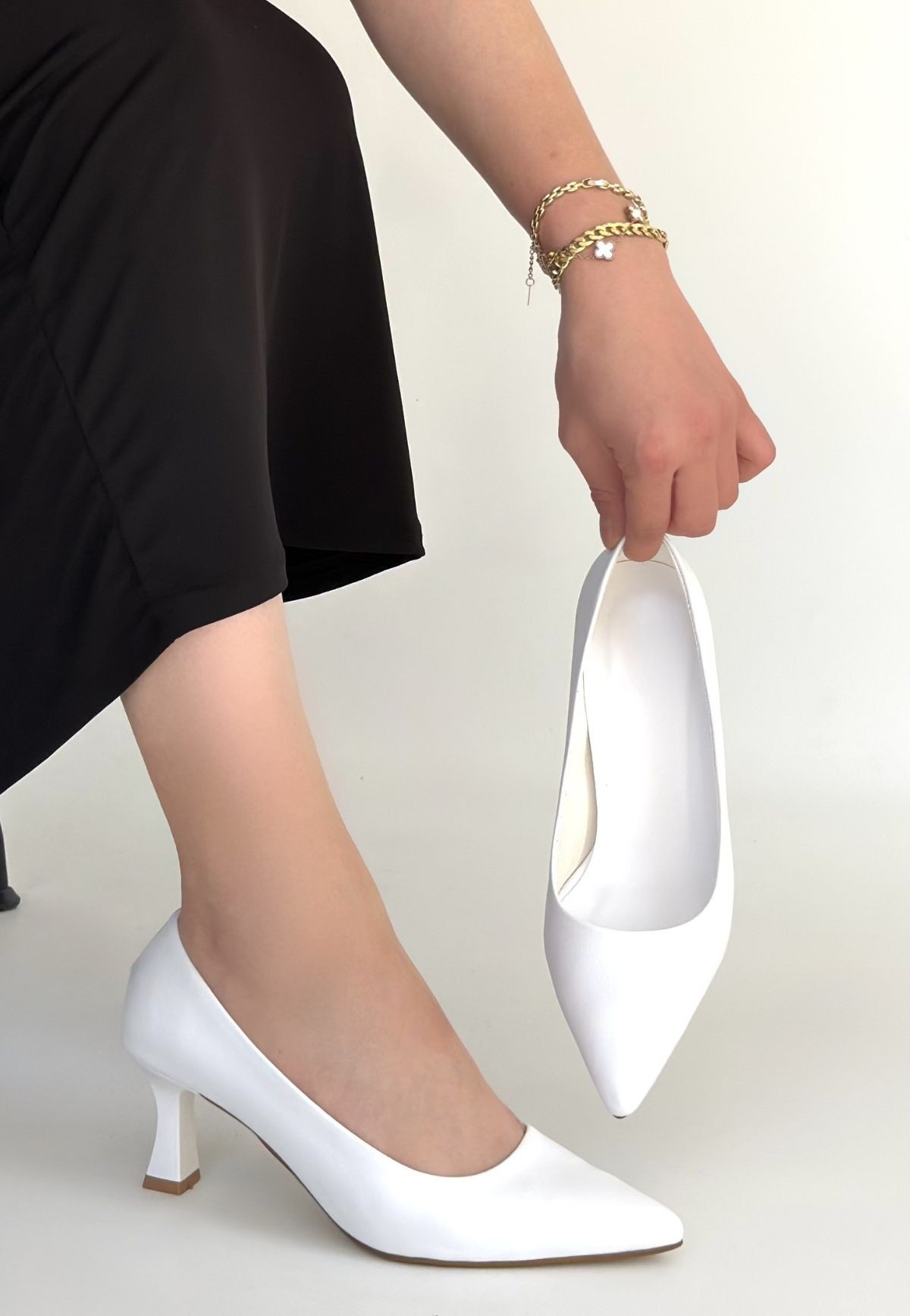 Mırta Beyaz Cilt Topuklu Ayakkabı - Lisinya