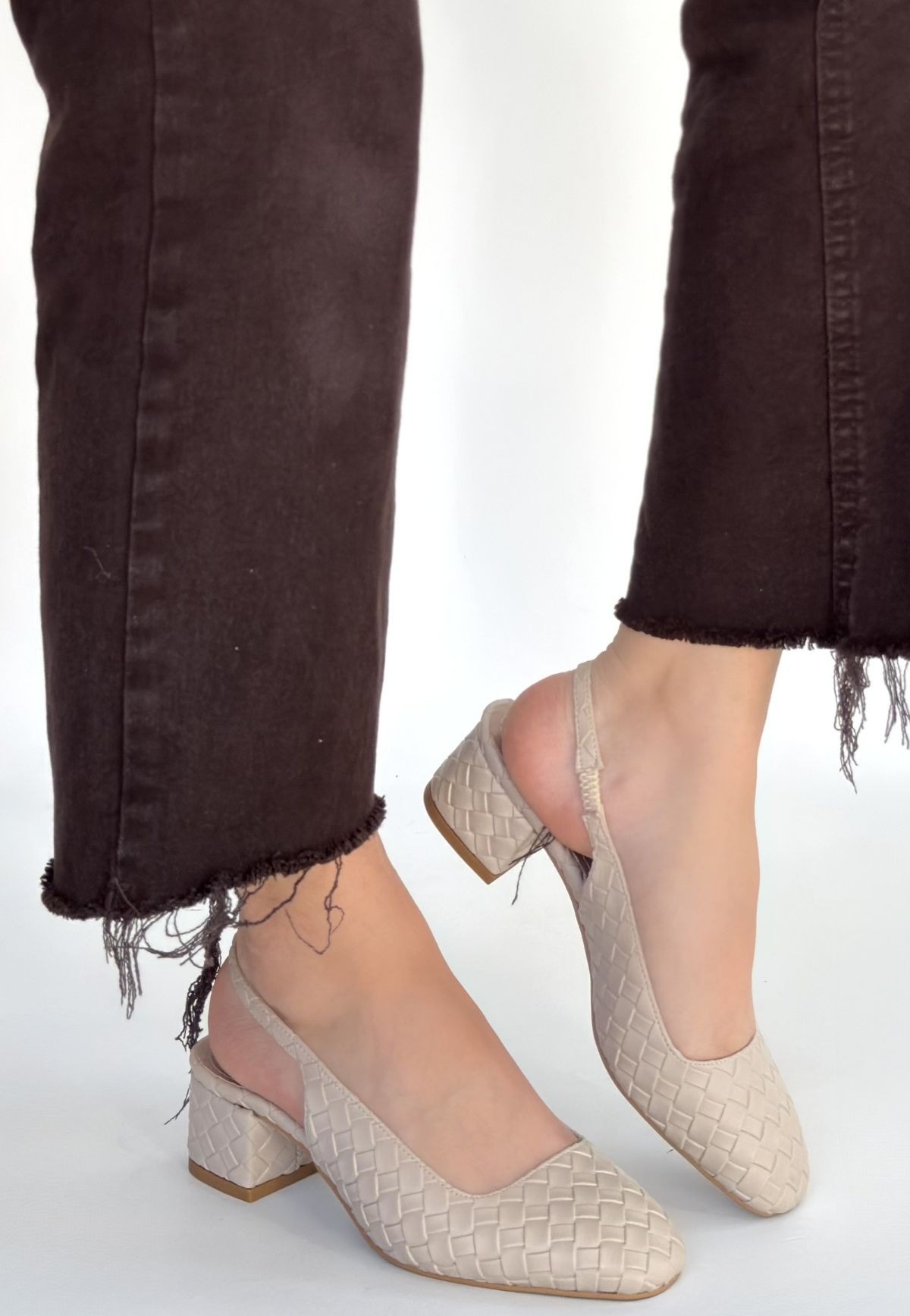 Dier Bej Cilt Topuklu Ayakkabı - Lisinya