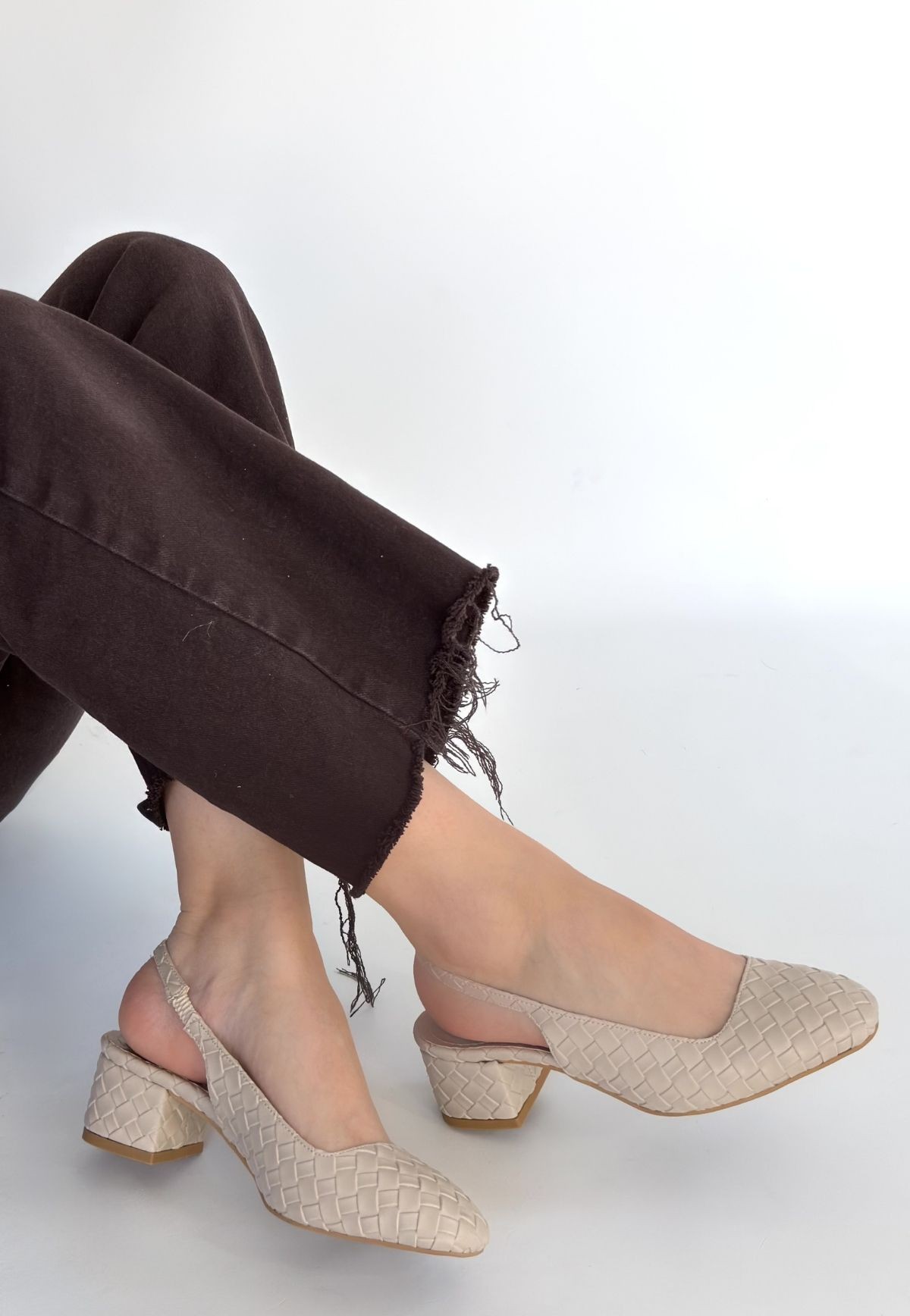 Dier Bej Cilt Topuklu Ayakkabı - Lisinya