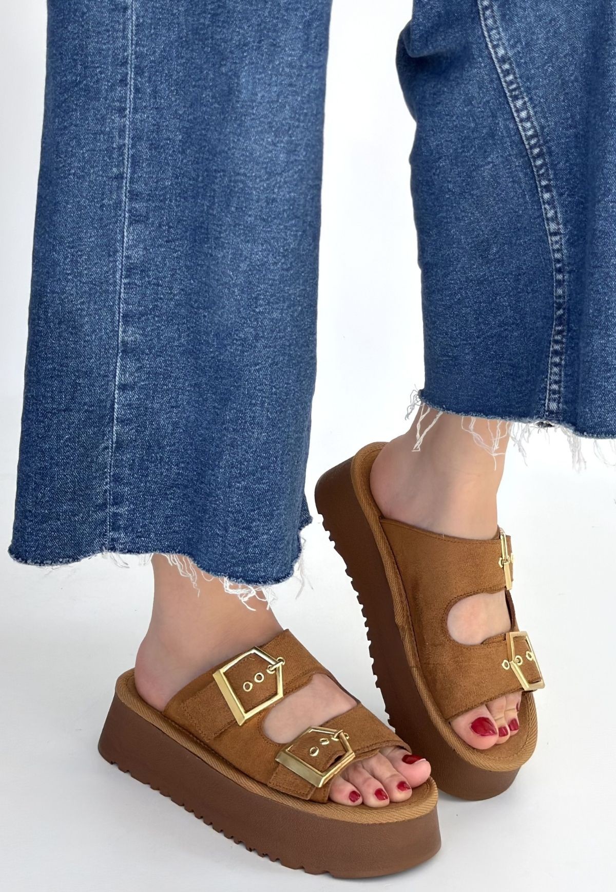 Coer Taba Süet Çift Tokalı Terlik - Lisinya