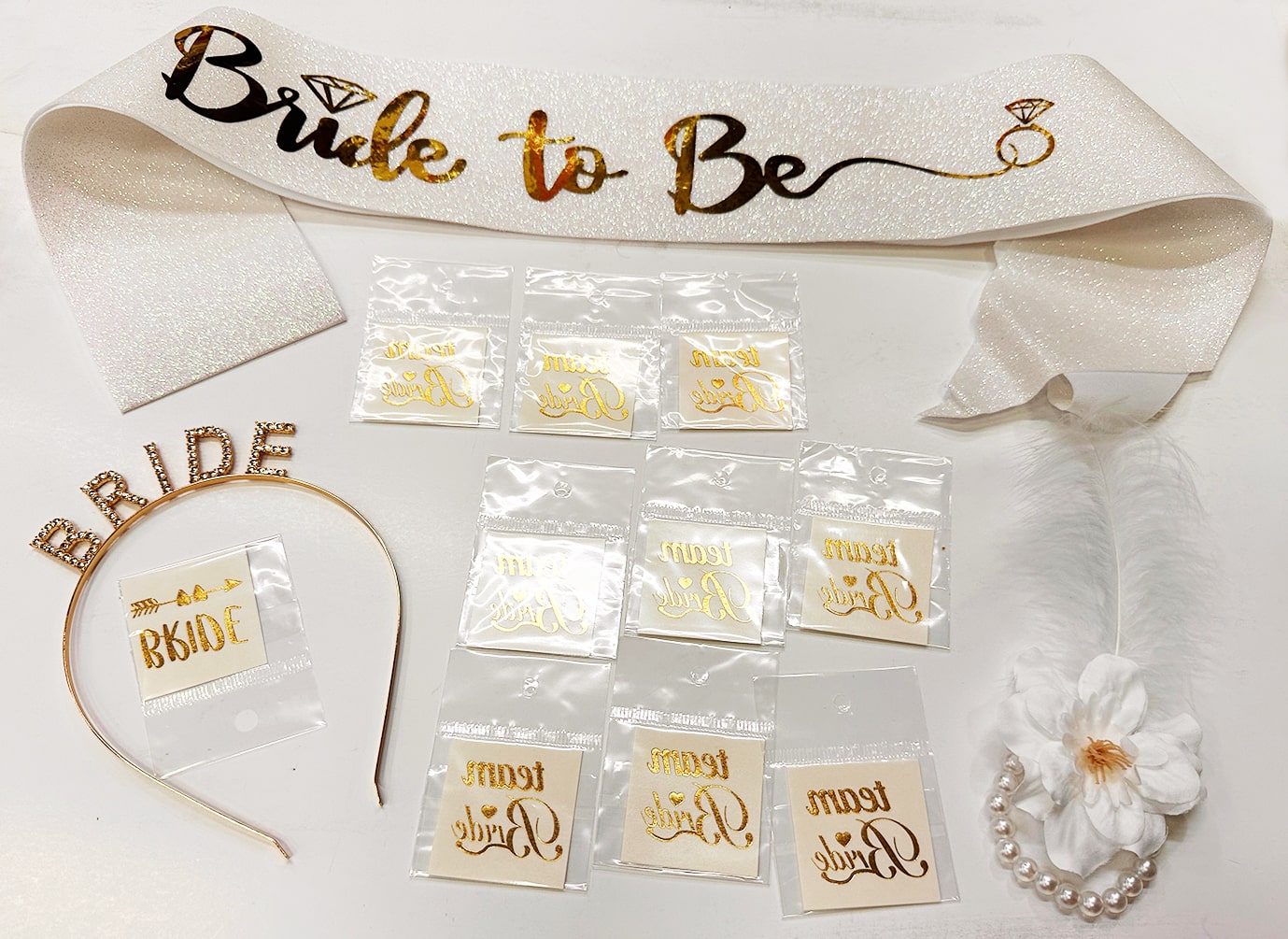 Altın Renk Bride Partisi Taç Kuşak Dövme Bileklik Seti Full 13 Parça (Lisinya) Altın Renk Bride Partisi Taç Kuşak Dövme Bileklik Seti Full 13 Parça (Lisinya)