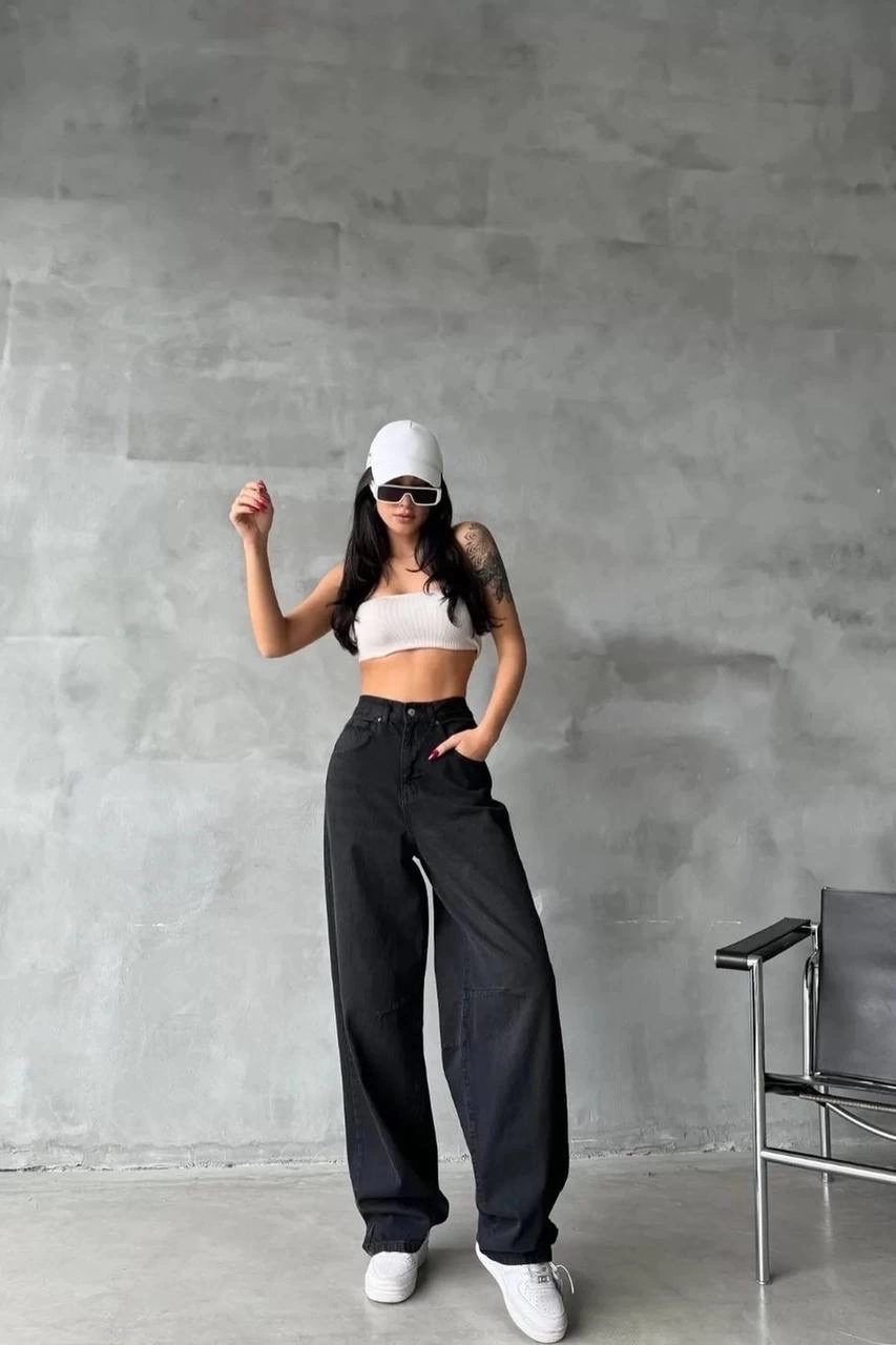 Arkadan tokalı jeans pantolon Siyah - Lisinya