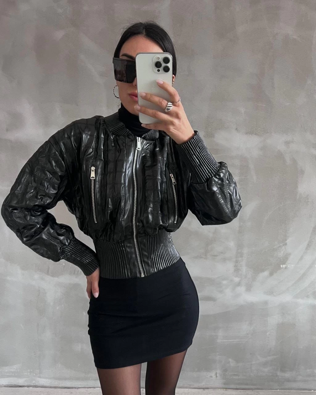 Beli büzgülü crop deri ceket siyah - Lisinya