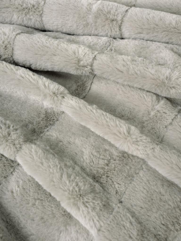 Trim Çift Kişilik Battaniyeli Nevresim Takımı Suave Gri Trim Çift Kişilik Battaniyeli Nevresim Takımı Suave Gri