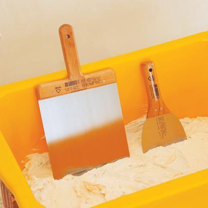Dekor 002 Macun Ispatulası 8 cm Ahaşap Saplı Lisinya202 Dekor 002 Macun Ispatulası 8 cm Ahaşap Saplı