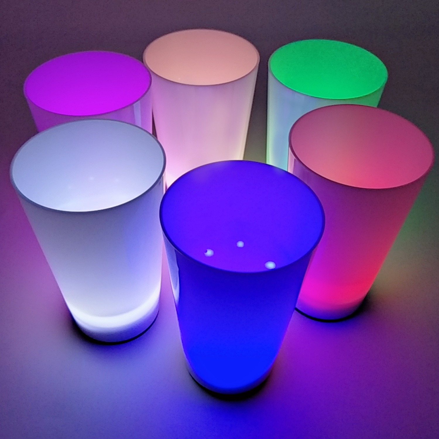 Glow Partisi Bardakları 6 Renk 6 Adet 1.5 oz 4.5 x 6.5 cm Glow Partisi Bardakları 6 Renk 6 Adet 1.5 oz 4.5 x 6.5 cm