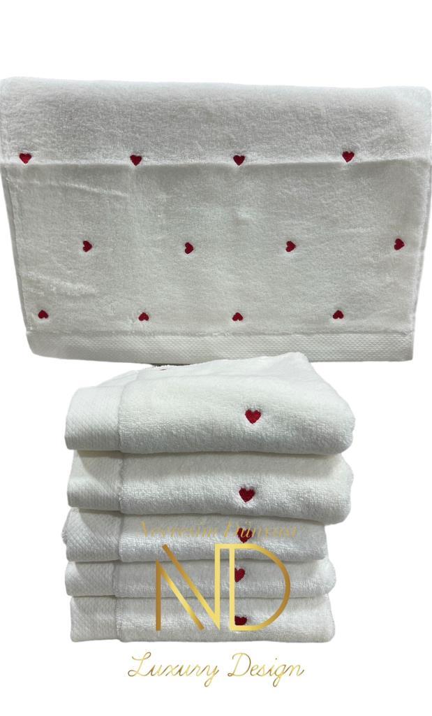 Lubow Love Beyaz Kırmızı Nakışlı 70x140 6lı Havlu Seti
