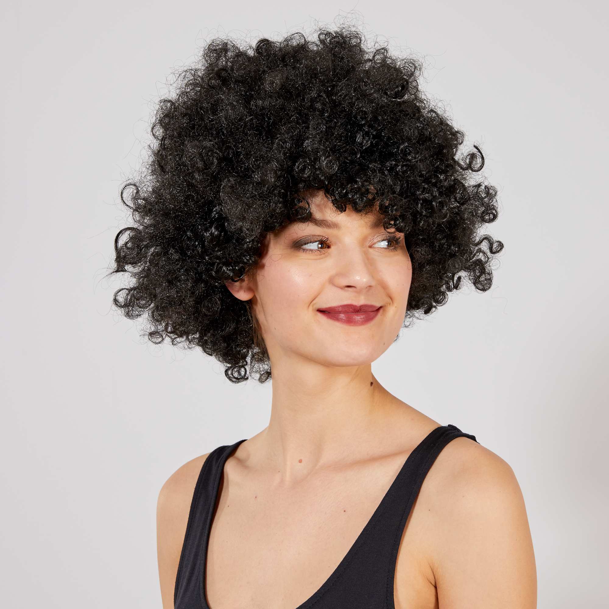 Siyah Renk Kıvırcık Afro Bonus Peruk (Lisinya)