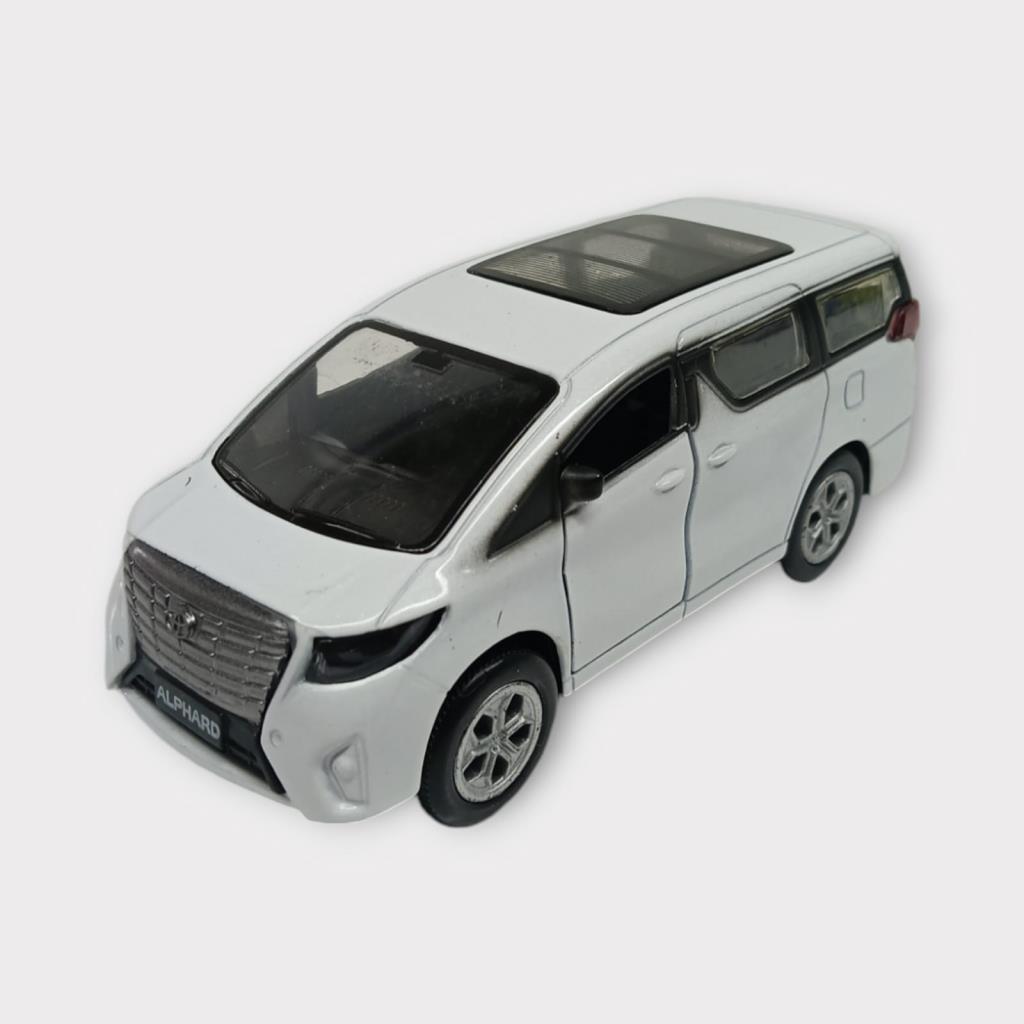 Çek Bırak Metal Araba Sesli Işıklı - Beyaz (Lisinya)