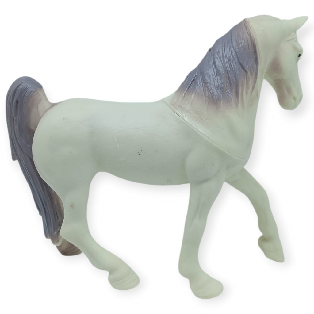 Çiftlik Hayvanları Serisi - Yarış Atı 12 cm - Beyaz (Lisinya) Çiftlik Hayvanları Serisi - Yarış Atı 12 cm - Beyaz (Lisinya)