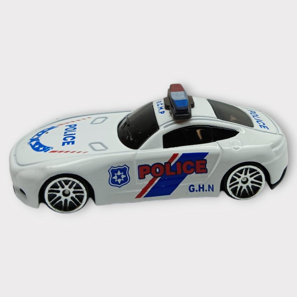 Metal Mini Polis Arabası 8 cm - Polis - 8 (Lisinya) Metal Mini Polis Arabası 8 cm - Polis - 8 (Lisinya)