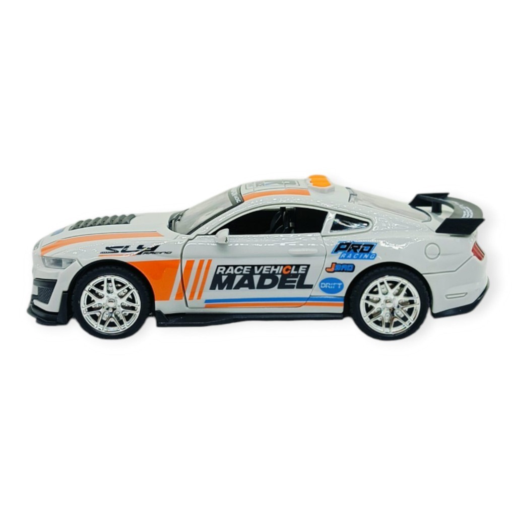 Spor Araba GT-500 Sürtmeli Işıklı Sesli Beyaz Plastik 18cm (Lisinya) Spor Araba GT-500 Sürtmeli Işıklı Sesli Beyaz Plastik 18cm (Lisinya)