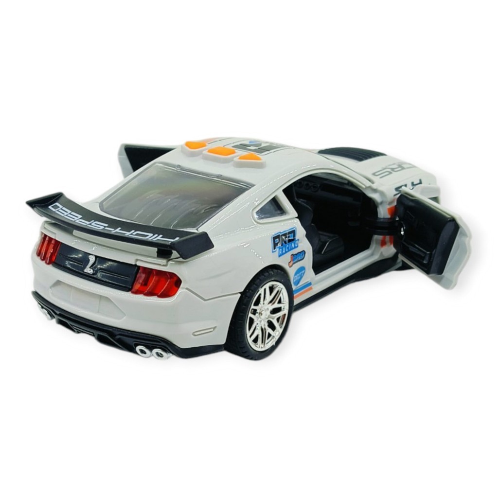 Spor Araba GT-500 Sürtmeli Işıklı Sesli Beyaz Plastik 18cm (Lisinya) Spor Araba GT-500 Sürtmeli Işıklı Sesli Beyaz Plastik 18cm (Lisinya)