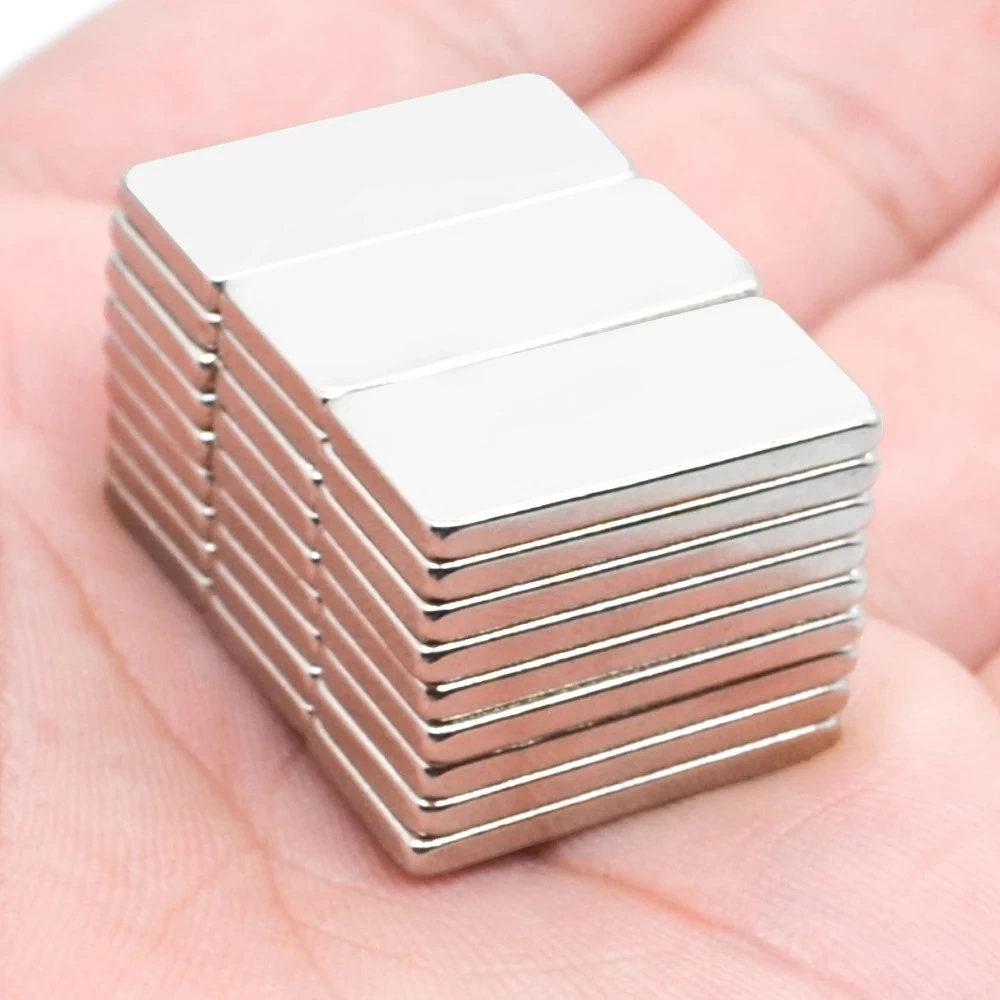 100 Adet 20x10x2 Mm Neodyum Mıknatıs Köşeli Magnet N35 Nikel Kaplama Güçlü Kaliteli Dayanıklı ( Lisinya ) 100 Adet 20x10x2 Mm Neodyum Mıknatıs Köşeli Magnet N35 Nikel Kaplama Güçlü Kaliteli Dayanıklı ( Lisinya )