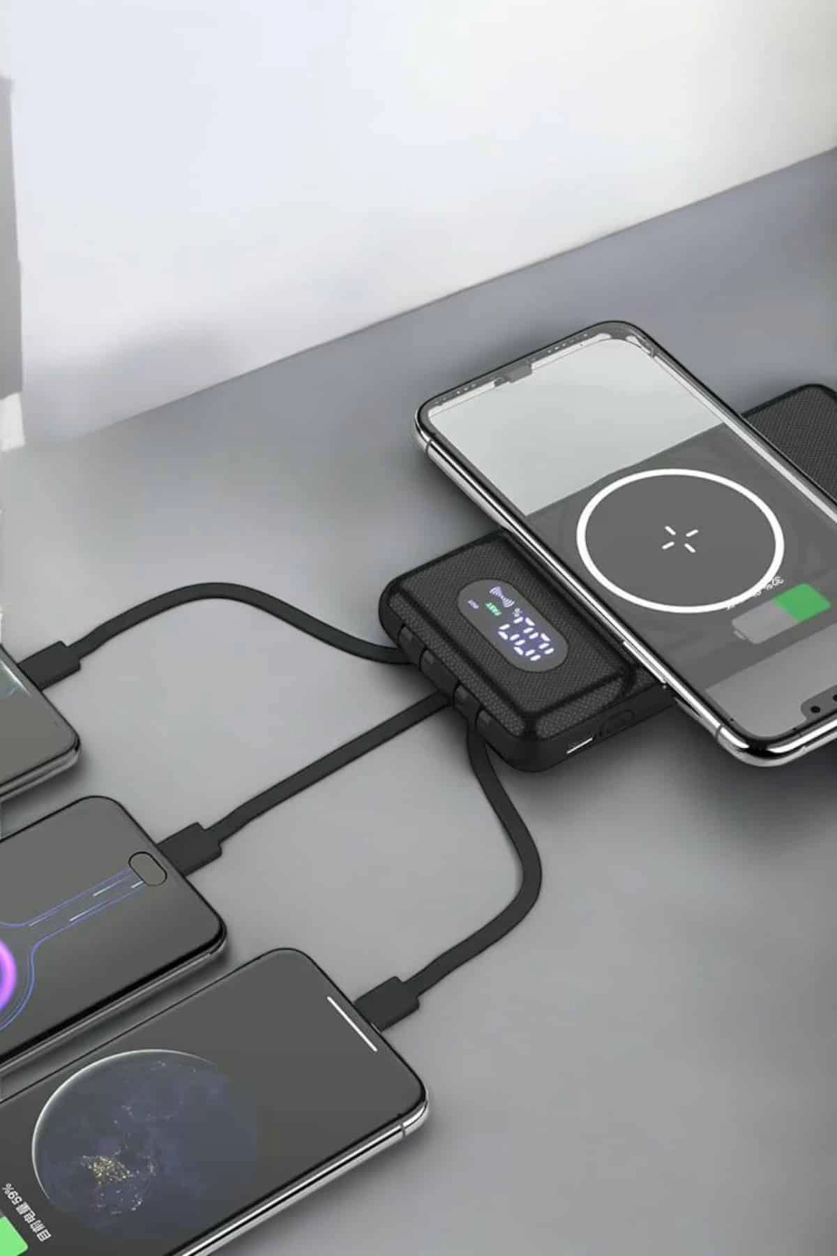 10.000 Mah Powerbank 4 Portlu Hızlı Şarj Dijital Göstergeli ( Lisinya )