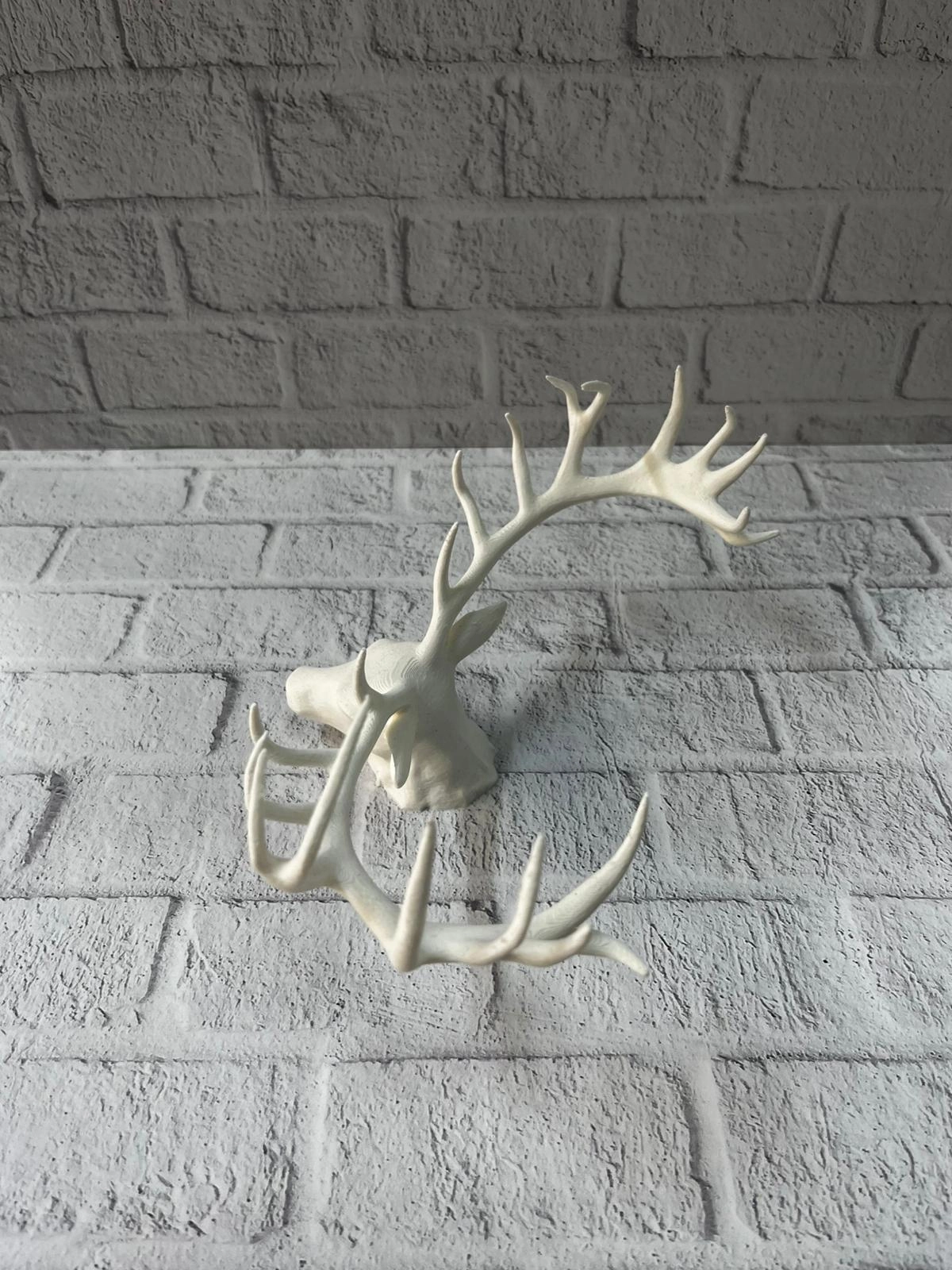 25 Cm Es Geyik Figürü Şık Ev Ofis Dekorasyonu ( Lisinya ) 25 Cm Es Geyik Figürü Şık Ev Ofis Dekorasyonu ( Lisinya )