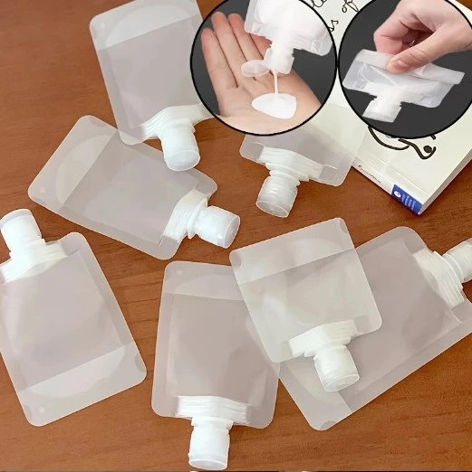 3 Adet 100ml Krem Şampuan Kabı Tekrar Kullanılabilir Set ( Lisinya ) 3 Adet 100ml Krem Şampuan Kabı Tekrar Kullanılabilir Set ( Lisinya )