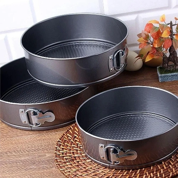 3'lü Kelepçeli Kek Kalıbı Seti ( Lisinya ) 3'lü Kelepçeli Kek Kalıbı Seti ( Lisinya )