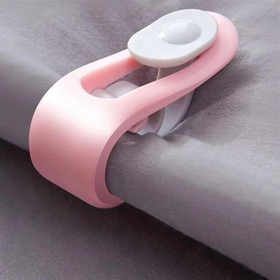 4 Adet İğnesiz Yorgan Çarşaf Ve Perde Tutucu Sabitleyici Kaydırmaz Örtü Düzenleyici Klips ( Lisinya ) 4 Adet İğnesiz Yorgan Çarşaf Ve Perde Tutucu Sabitleyici Kaydırmaz Örtü Düzenleyici Klips ( Lisinya )