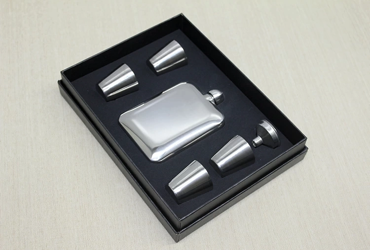 4 Shot Bardaklı Matara Seti Alk3907 ( Lisinya )