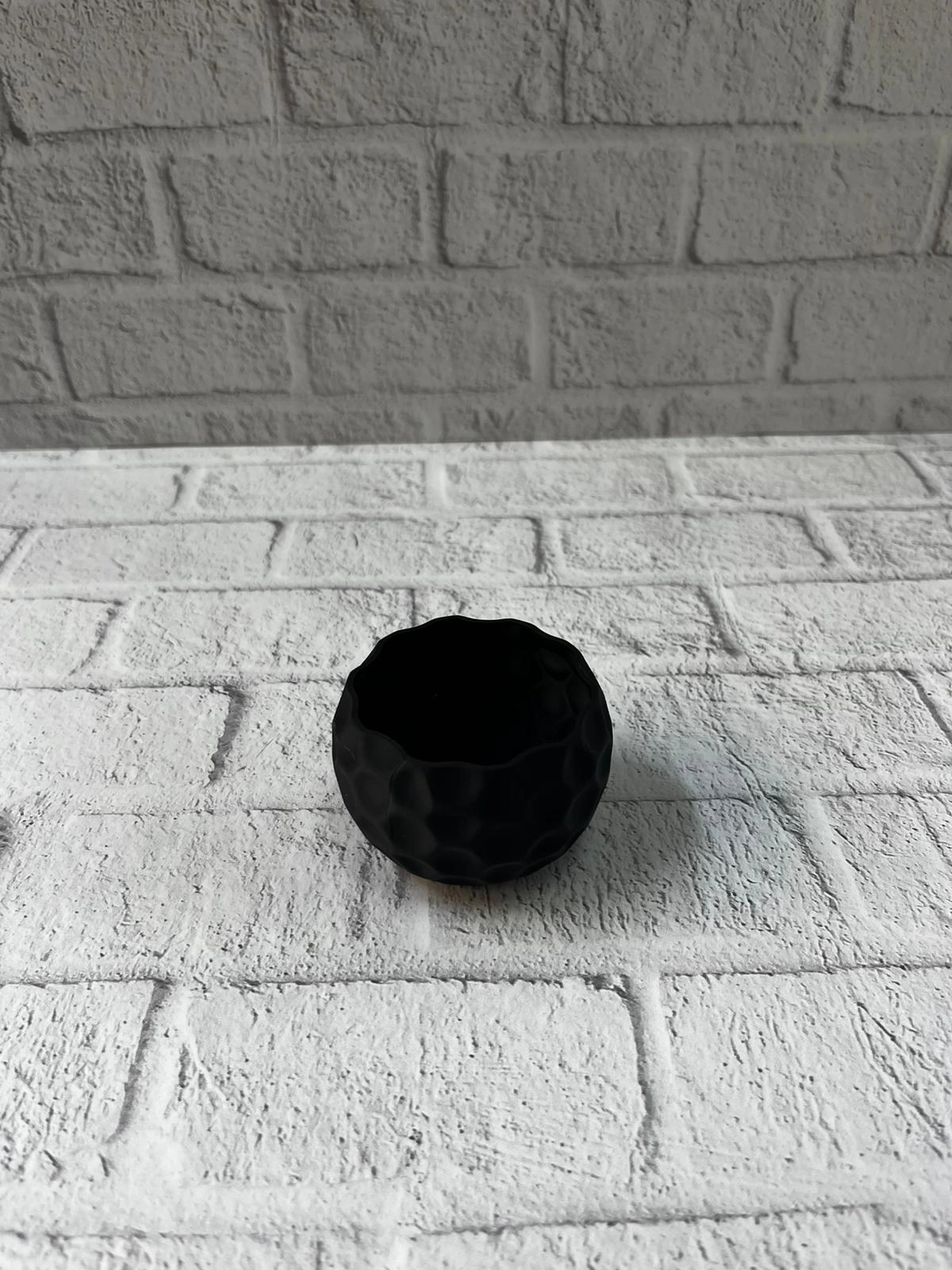 5 Cm Küçük Siyah Saksı Minimal Tasarım Sukulent Ve Kaktüs Saksısı ( Lisinya )