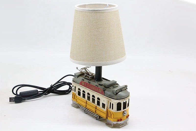 Abajur Metal Tramway ( Lisinya ) Abajur Metal Tramway ( Lisinya )