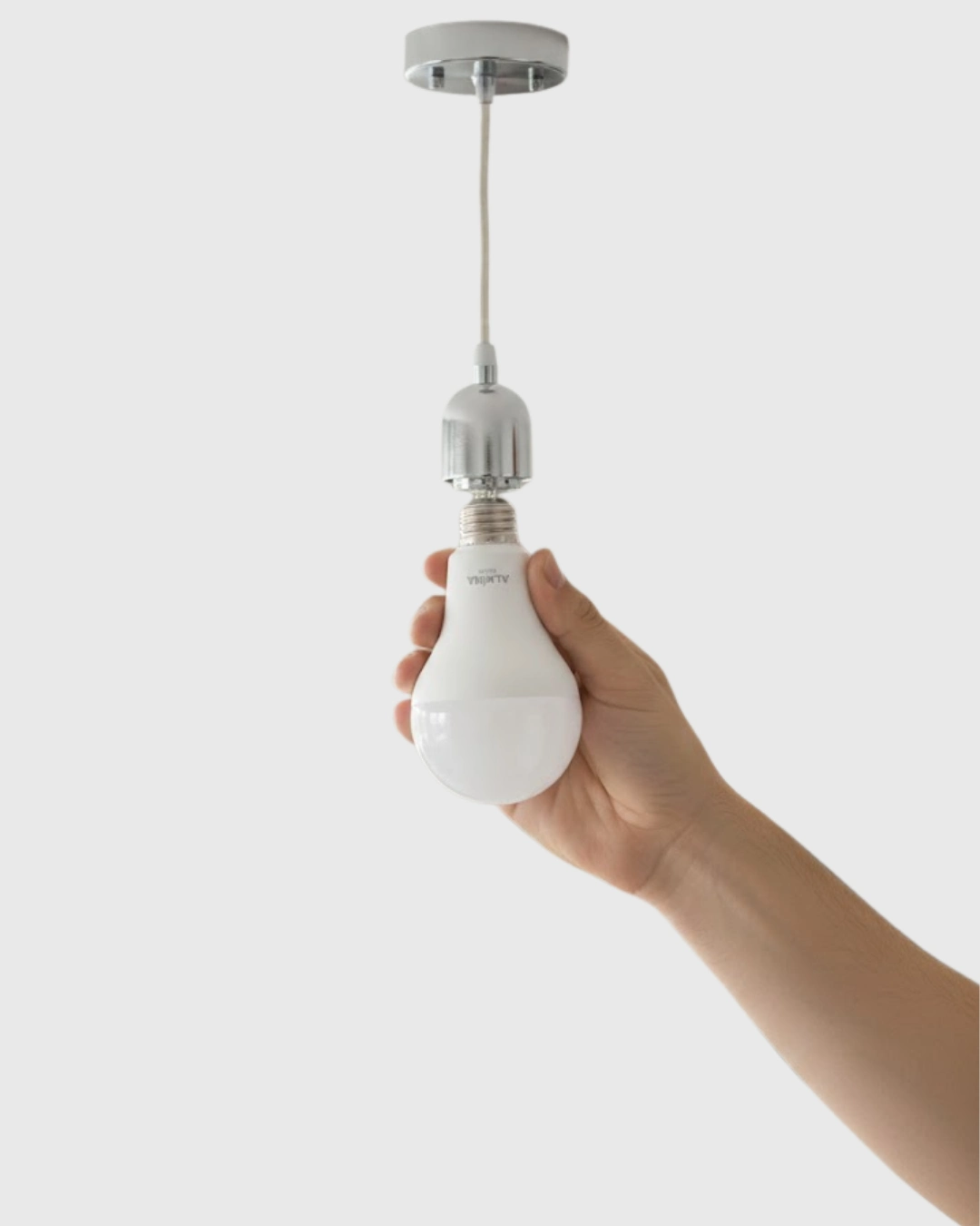 Acil Durumlar İçin Şarjlı Led Ampul 6400k Soğuk Beyaz 30 Watt ( Lisinya )