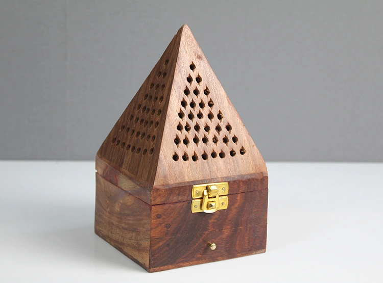 Ahşap Kule Tütsülük Model 1 ( Lisinya ) Ahşap Kule Tütsülük Model 1 ( Lisinya )