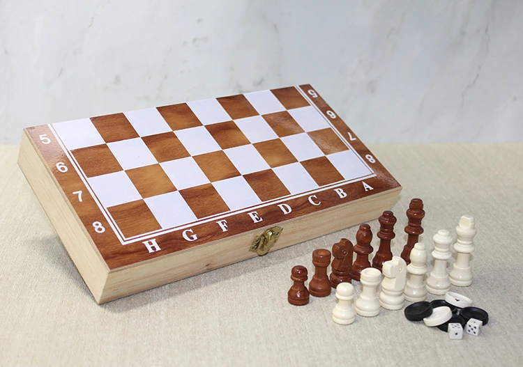 Ahşap Kutulu Satranç Model 2 ( Lisinya )