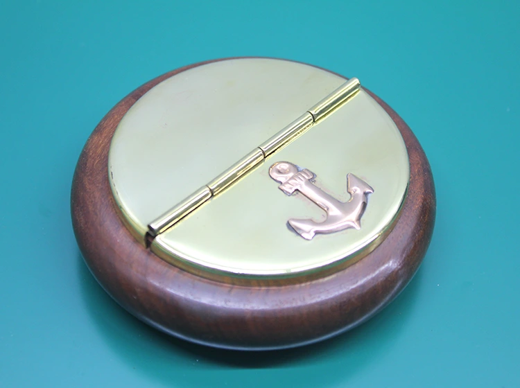 Ahşap Pirinç Çapalı Küllük ( Lisinya ) Ahşap Pirinç Çapalı Küllük ( Lisinya )