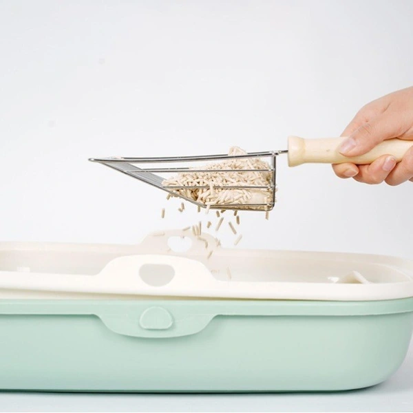 Ahşap Saplı Metal Kum Temizleme Küreği ( Lisinya ) Ahşap Saplı Metal Kum Temizleme Küreği ( Lisinya )