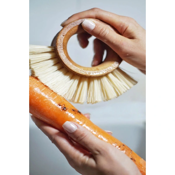 Ahşap Sebze Meyve Yıkama Fırçası ( Lisinya ) Ahşap Sebze Meyve Yıkama Fırçası ( Lisinya )