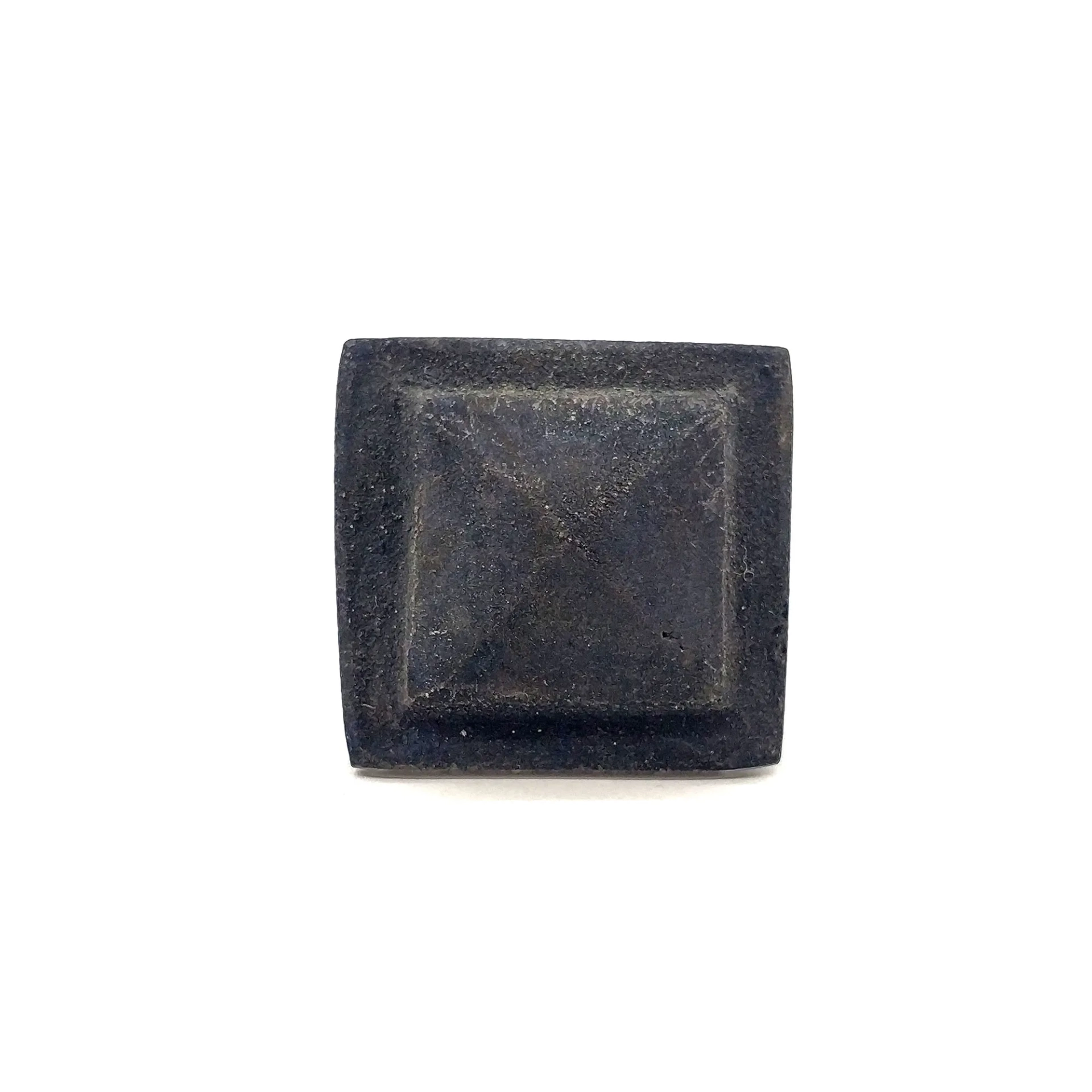 Antika Tarz Dekoratif Pirinç Flanşlı Piramit Kabara - 29 Mm, Oksit ( Lisinya ) Antika Tarz Dekoratif Pirinç Flanşlı Piramit Kabara - 29 Mm, Oksit ( Lisinya )