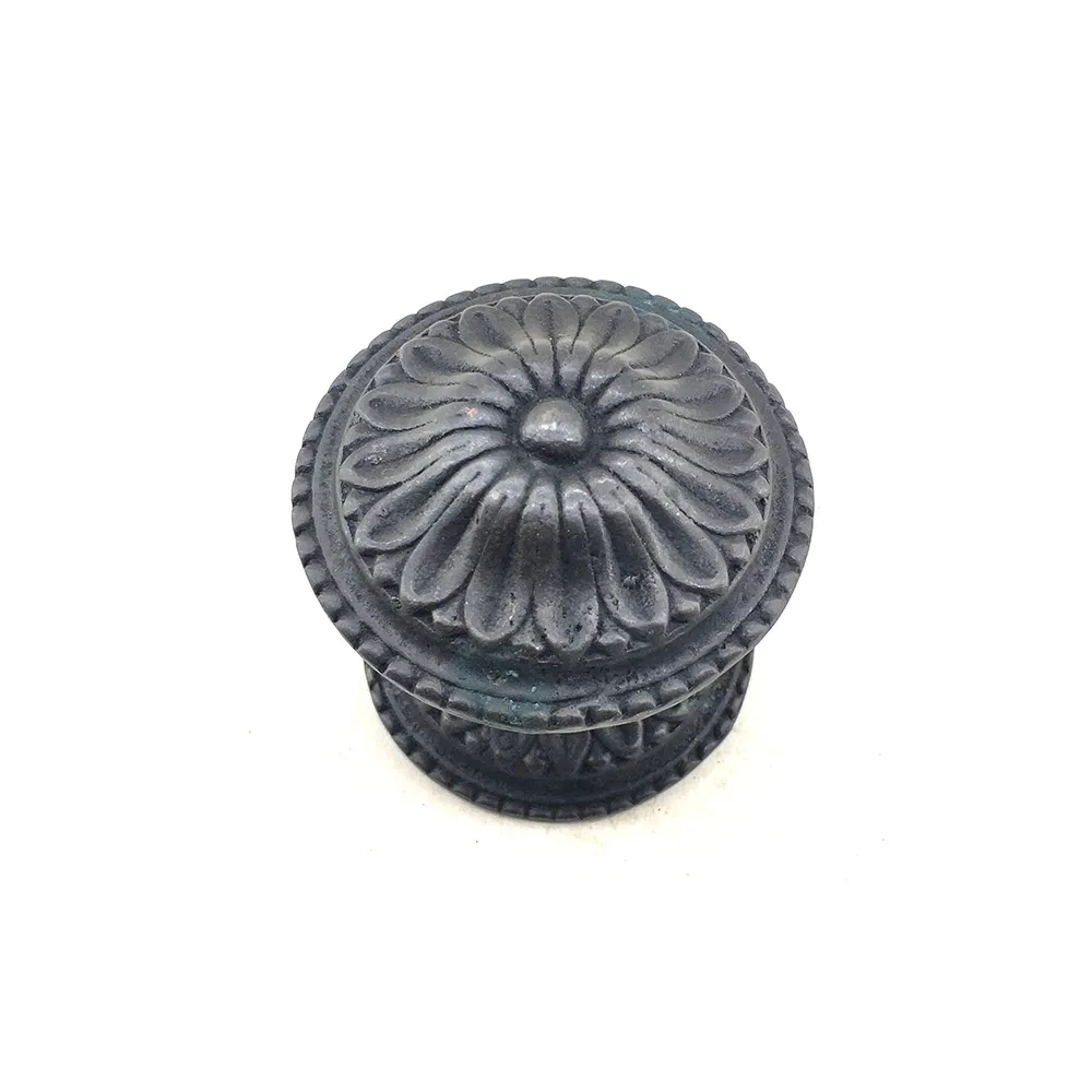 Antika Tarz Dekoratif Pirinç Papatya Kapı Babası - 73mm, Oksit ( Lisinya ) Antika Tarz Dekoratif Pirinç Papatya Kapı Babası - 73mm, Oksit ( Lisinya )