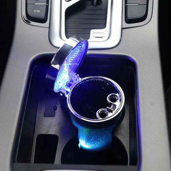 Araç İçi Oto Kokusuz Küllük Rgb Işıklı Kapaklı ( Lisinya ) Araç İçi Oto Kokusuz Küllük Rgb Işıklı Kapaklı ( Lisinya )