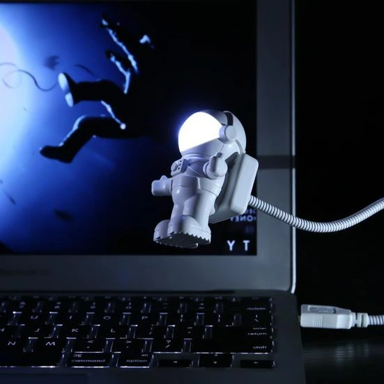 Astronot Usb Gece Lambası ( Lisinya )