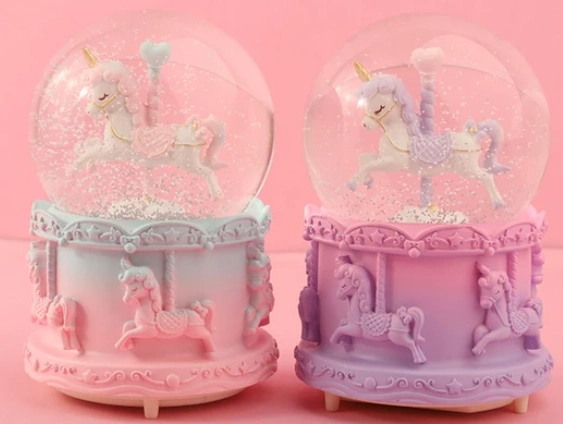 Atlı Karınca Kar Küresi Orta Boy ( Lisinya ) Atlı Karınca Kar Küresi Orta Boy ( Lisinya )