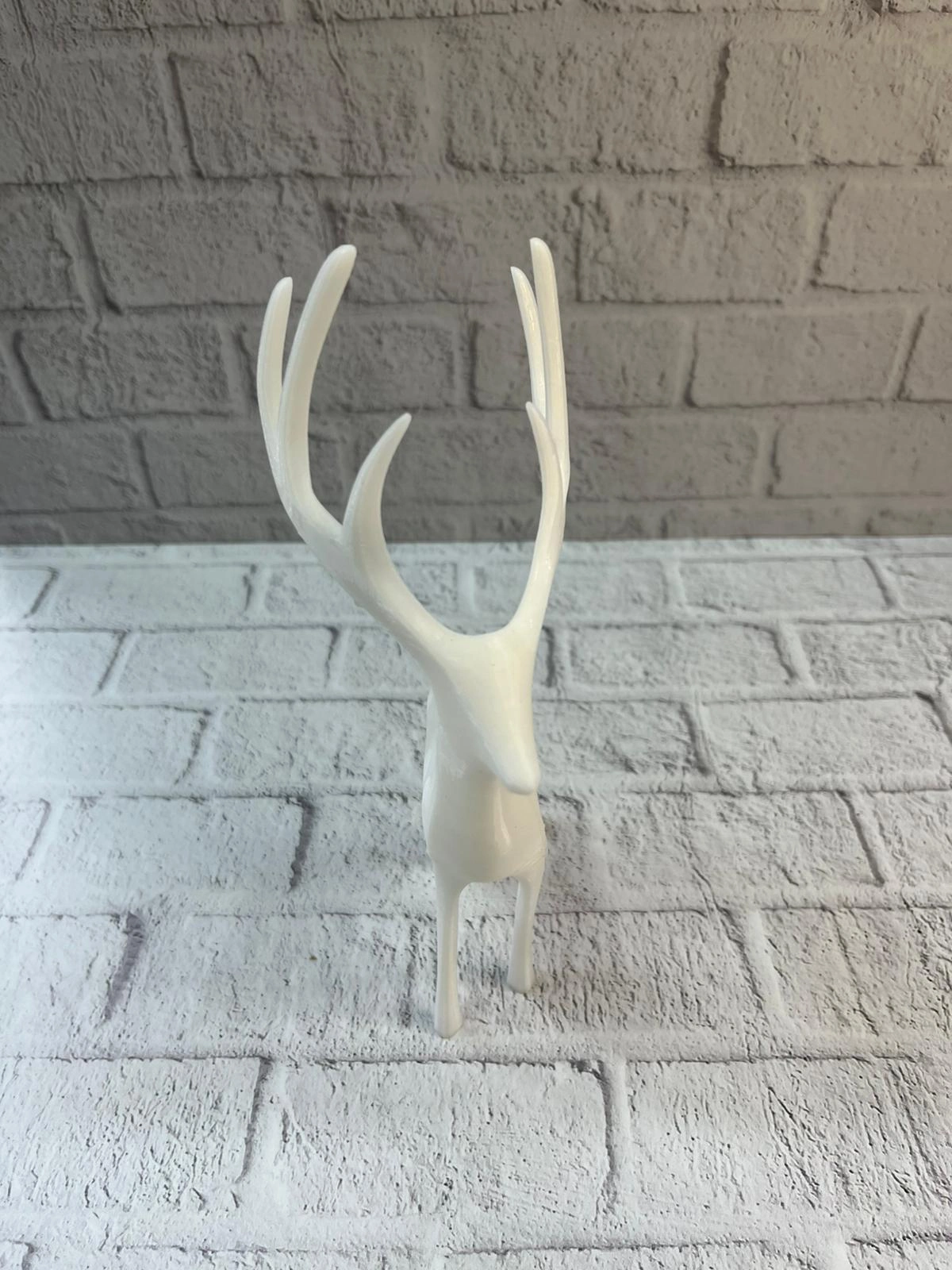 Beyaz Dekoratif Geyik Figürü Şık Ev Aksesuarı ( Lisinya )