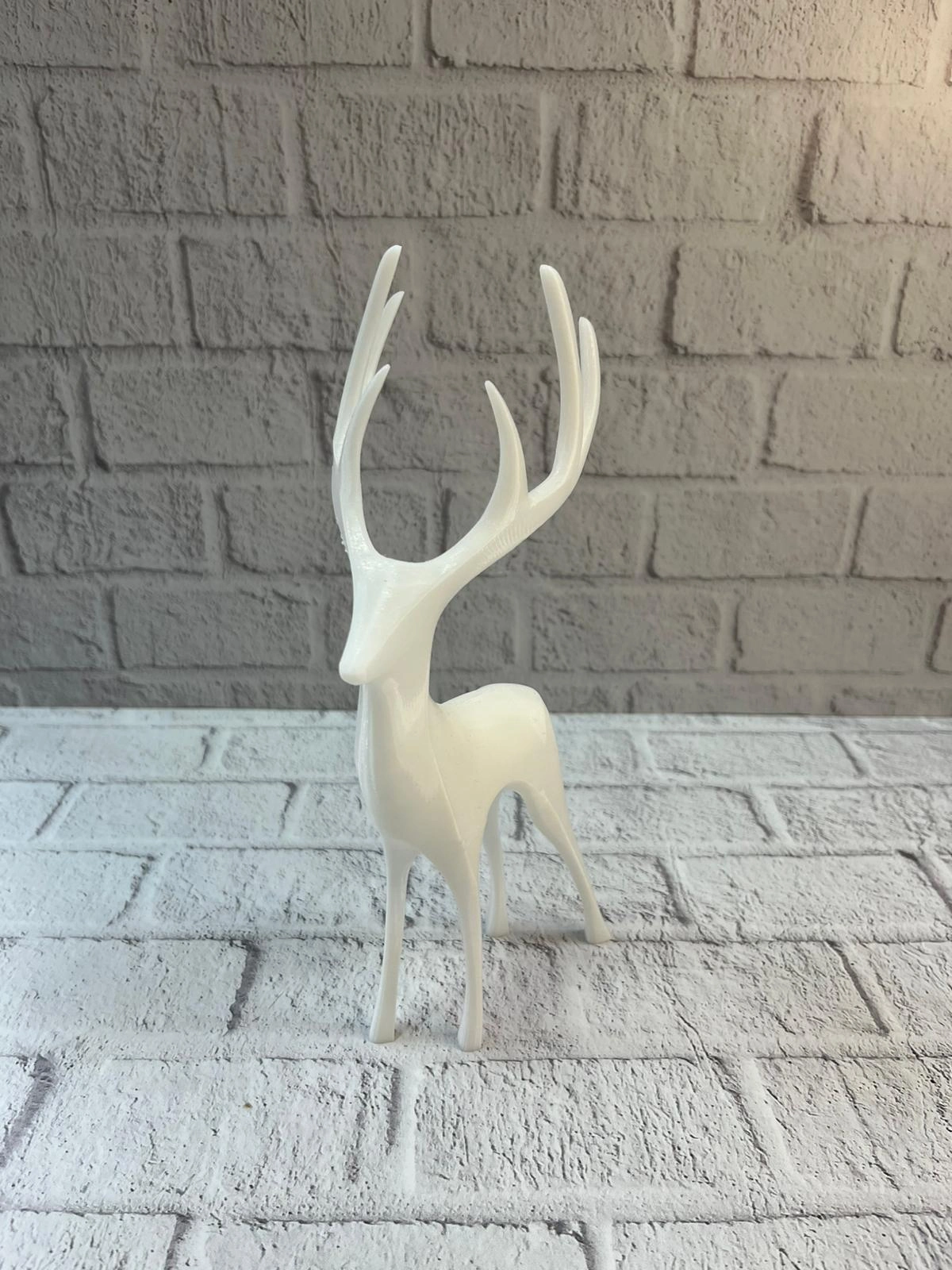 Beyaz Dekoratif Geyik Figürü Şık Ev Aksesuarı ( Lisinya )