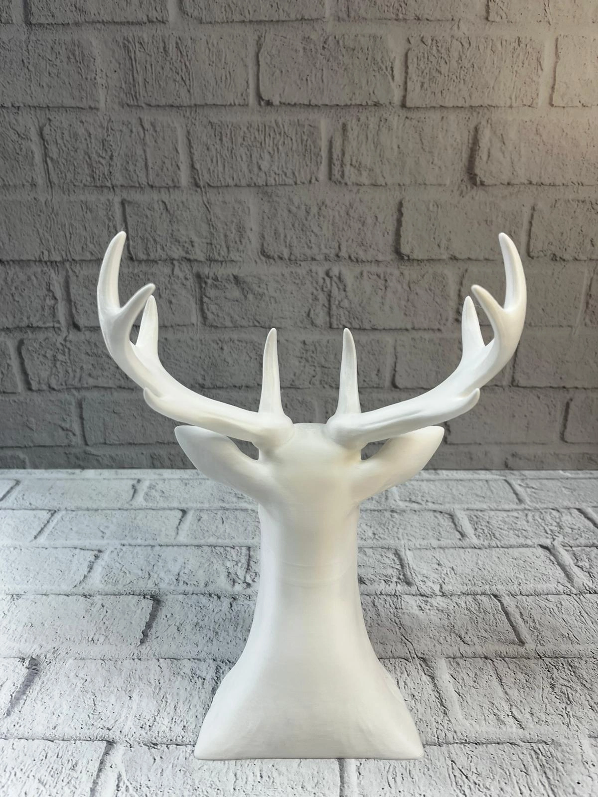 Beyaz Geyik Biblo 23 Cm Dekoratif Modern Tasarım ( Lisinya )