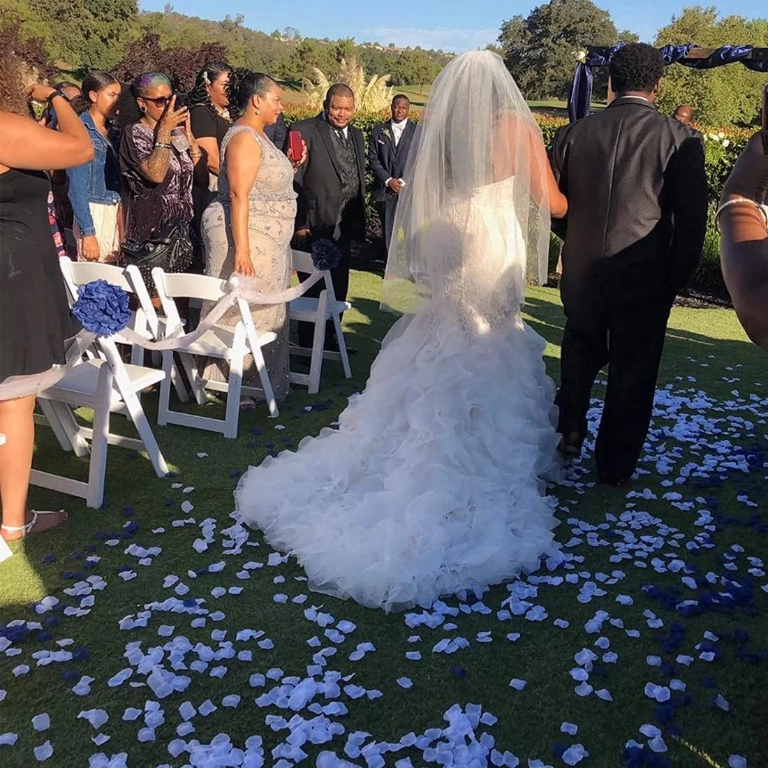 Beyaz Renk Gül Yaprağı - 5 Paket 500 Adet ( Lisinya )