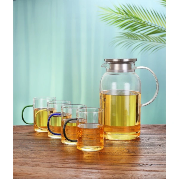 Borosilikat Cam Sürahi Ve 4'lü Fincan Seti ( Lisinya ) Borosilikat Cam Sürahi Ve 4'lü Fincan Seti ( Lisinya )