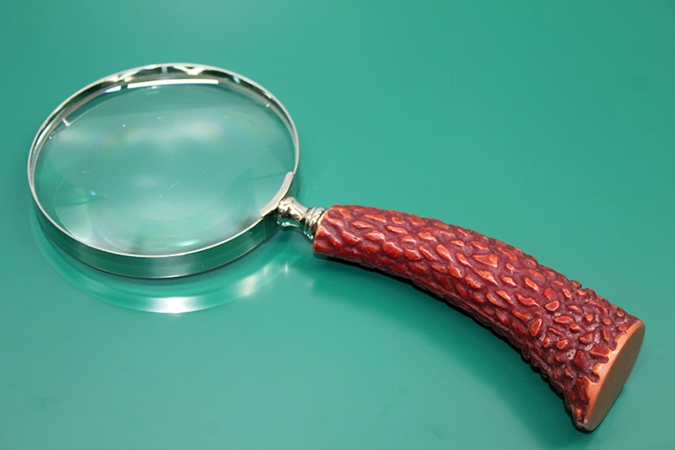 Boynuz Pirinç Büyüteç Model 4 ( Lisinya ) Boynuz Pirinç Büyüteç Model 4 ( Lisinya )