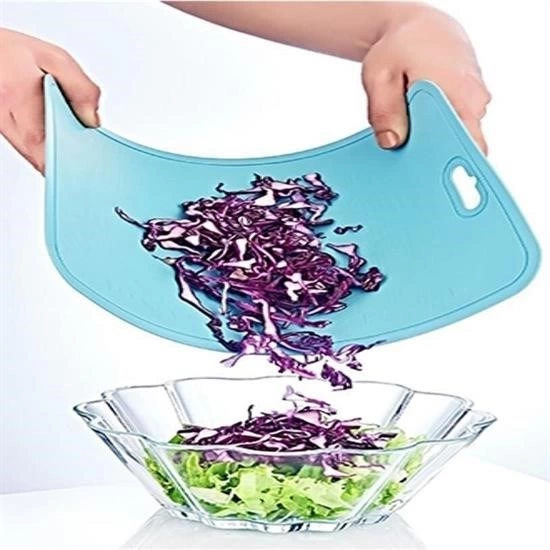 Bükülebilir Esnek Kesme Matı Meyve Sebze Doğrama Kesme Tahtası 20x30 Cm ( Lisinya ) Bükülebilir Esnek Kesme Matı Meyve Sebze Doğrama Kesme Tahtası 20x30 Cm ( Lisinya )