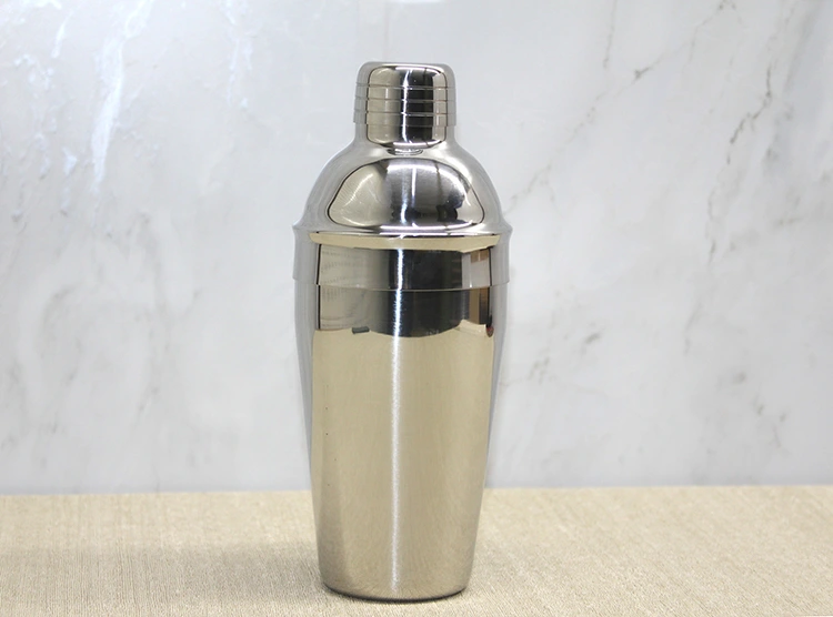 Çelik Shaker 550 Ml ( Lisinya ) Çelik Shaker 550 Ml ( Lisinya )